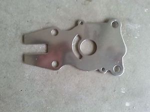 63D-44323-00 Плаcтина помпы для YAMAHA 40V/50H/F40F/F50/F60 (оригинал) 63D44323