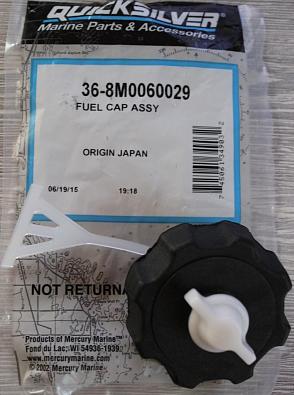 8M0060029 Крышка бака для MERCURY 2-5/TOHATSU 5 2-Stroke   OEM: 824962A2/824961A2/393700206 (Quicksi 8M0060029