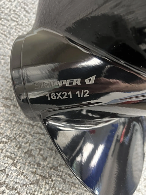 SK5237-3160-22-SL-УЦ Винт гребной Skipper для Suzuki 150-300 л.с., 3х16х21 1/2 шаг(УЦЕНКА) IMG_20260828_152435